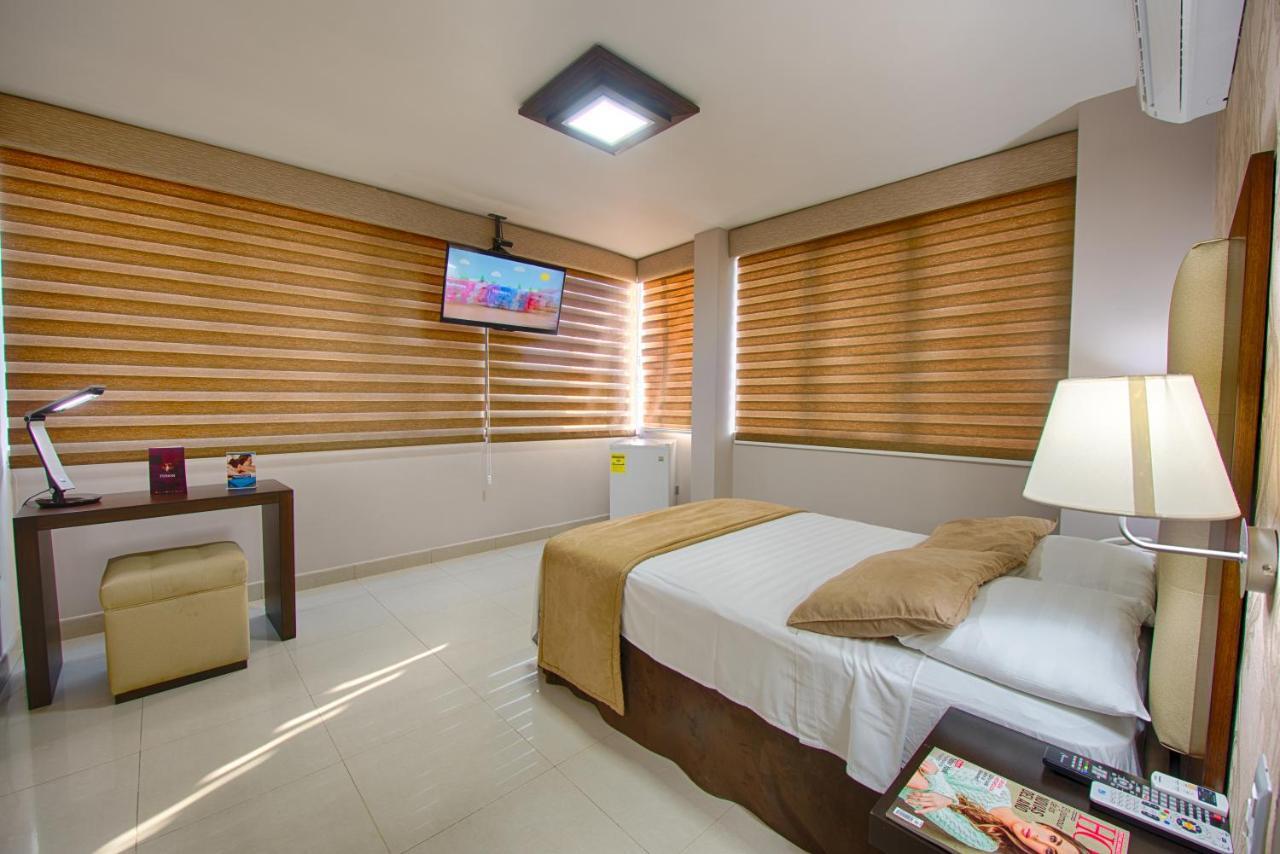 Hotel Veuxor Machala Eksteriør bilde